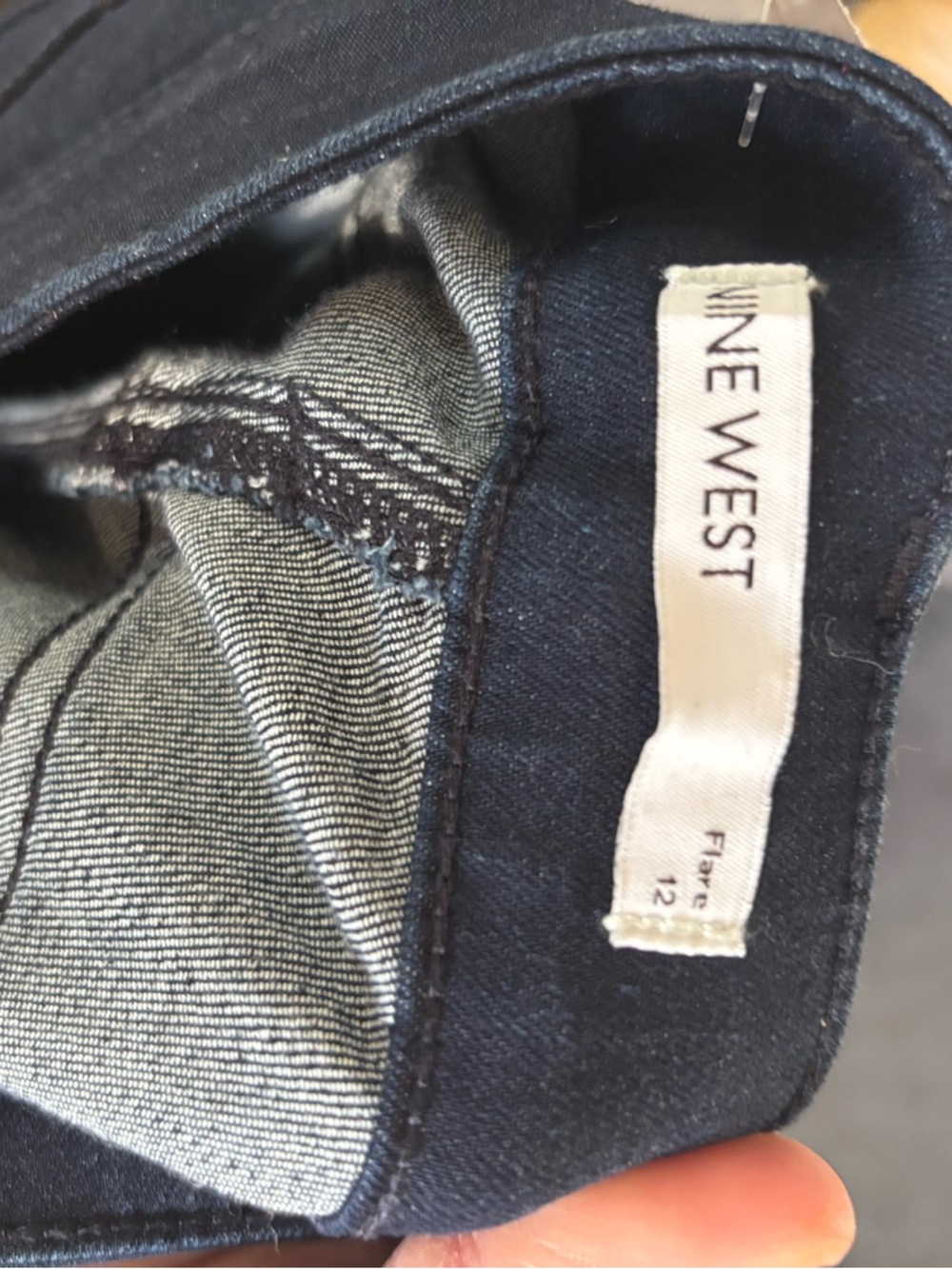 NWT High-Rise Flare Women's Jeans in Dark Blue retail $40 - Picture 6 of 6